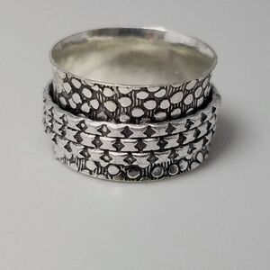 Vintage Polka Dot Design Spinner Ring, Silver Tone Size 8 Band, Wide Fidget